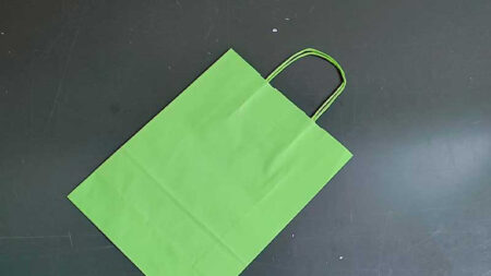 Buste colors in carta kraft bianco e verde